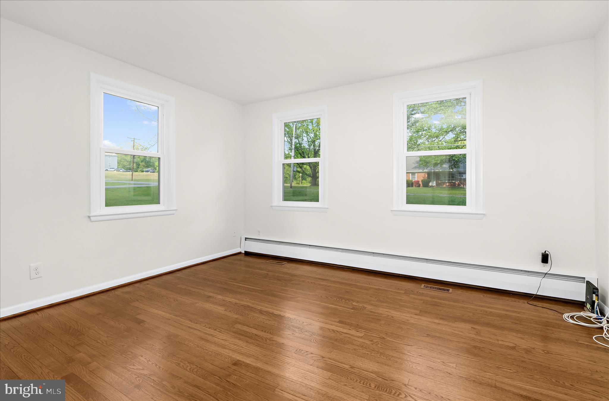 WINDSOR  MILL - Residential