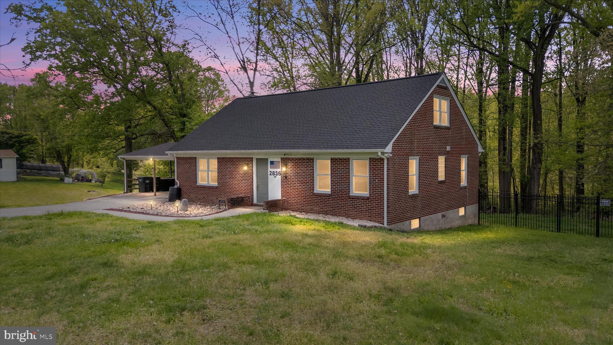 WINDSOR  MILL - Residential