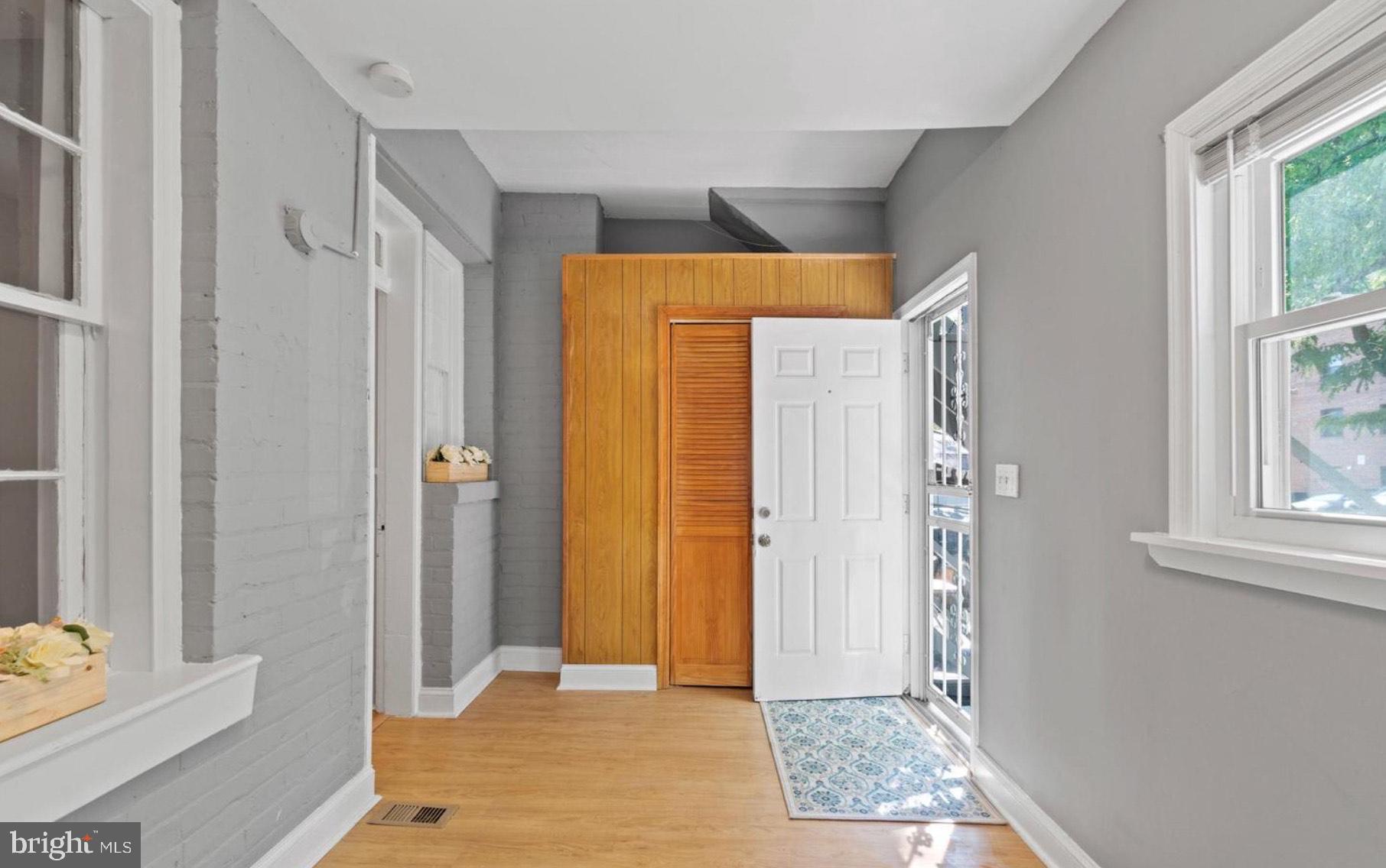 BROOKLAND - Residential Lease