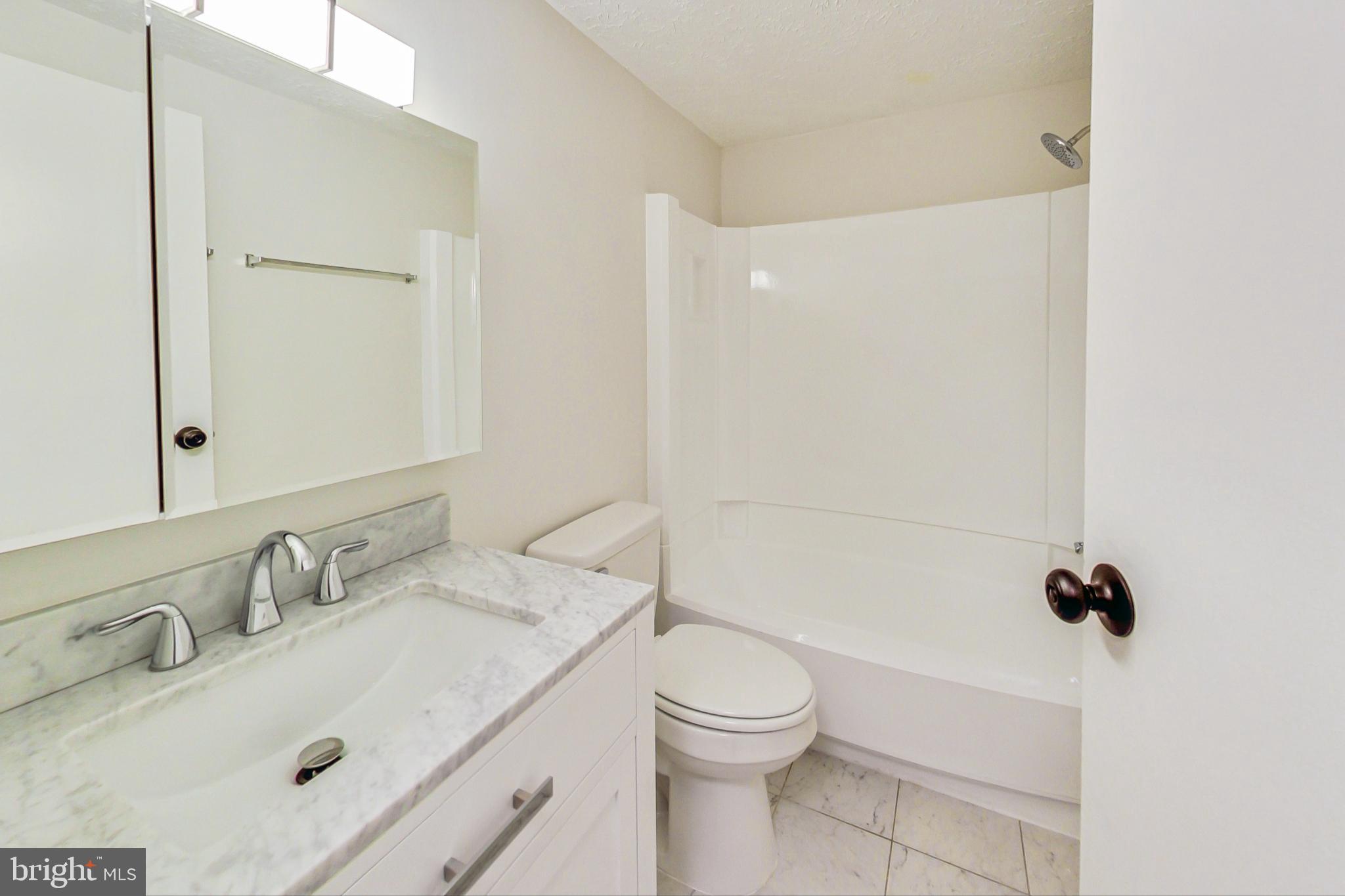 CLINTON WOODS - Residential Lease