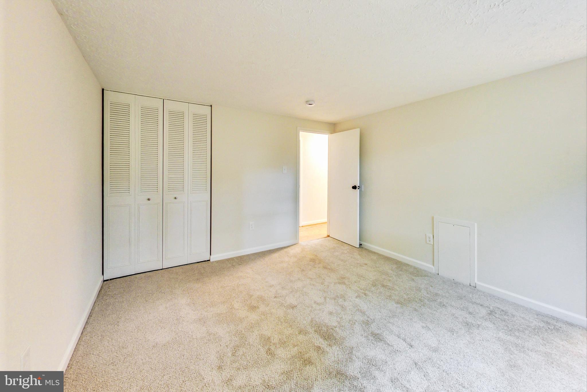 CLINTON WOODS - Residential Lease