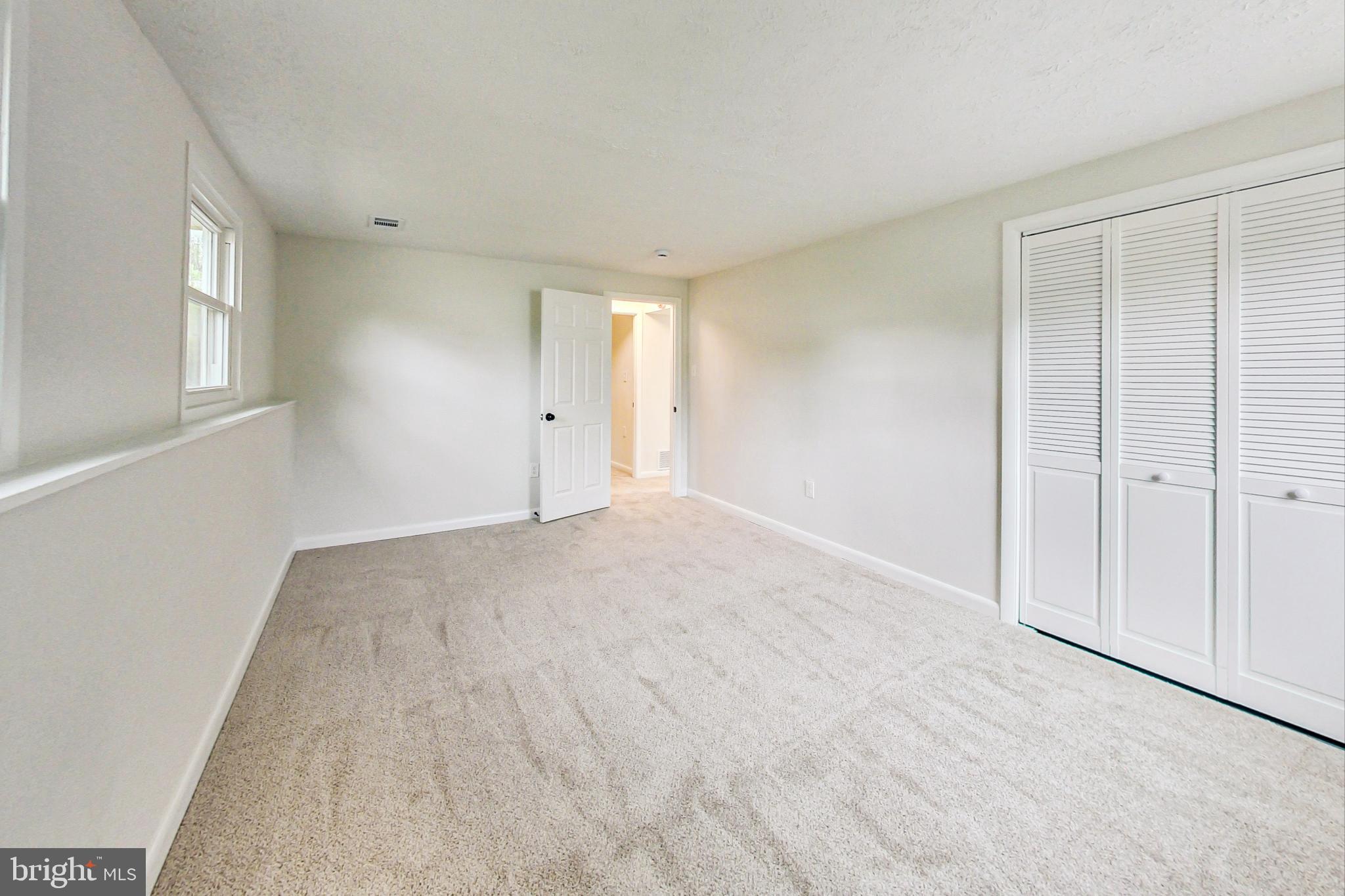 CLINTON WOODS - Residential Lease