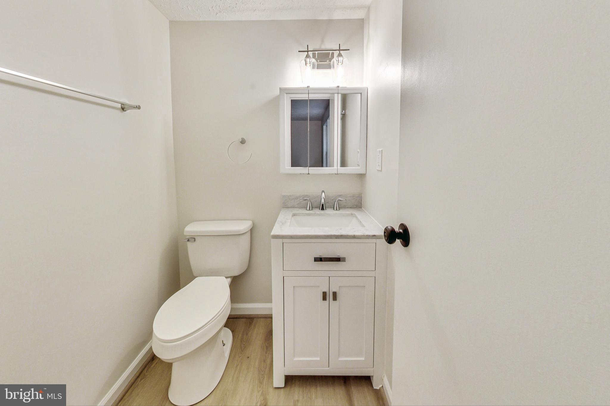 CLINTON WOODS - Residential Lease