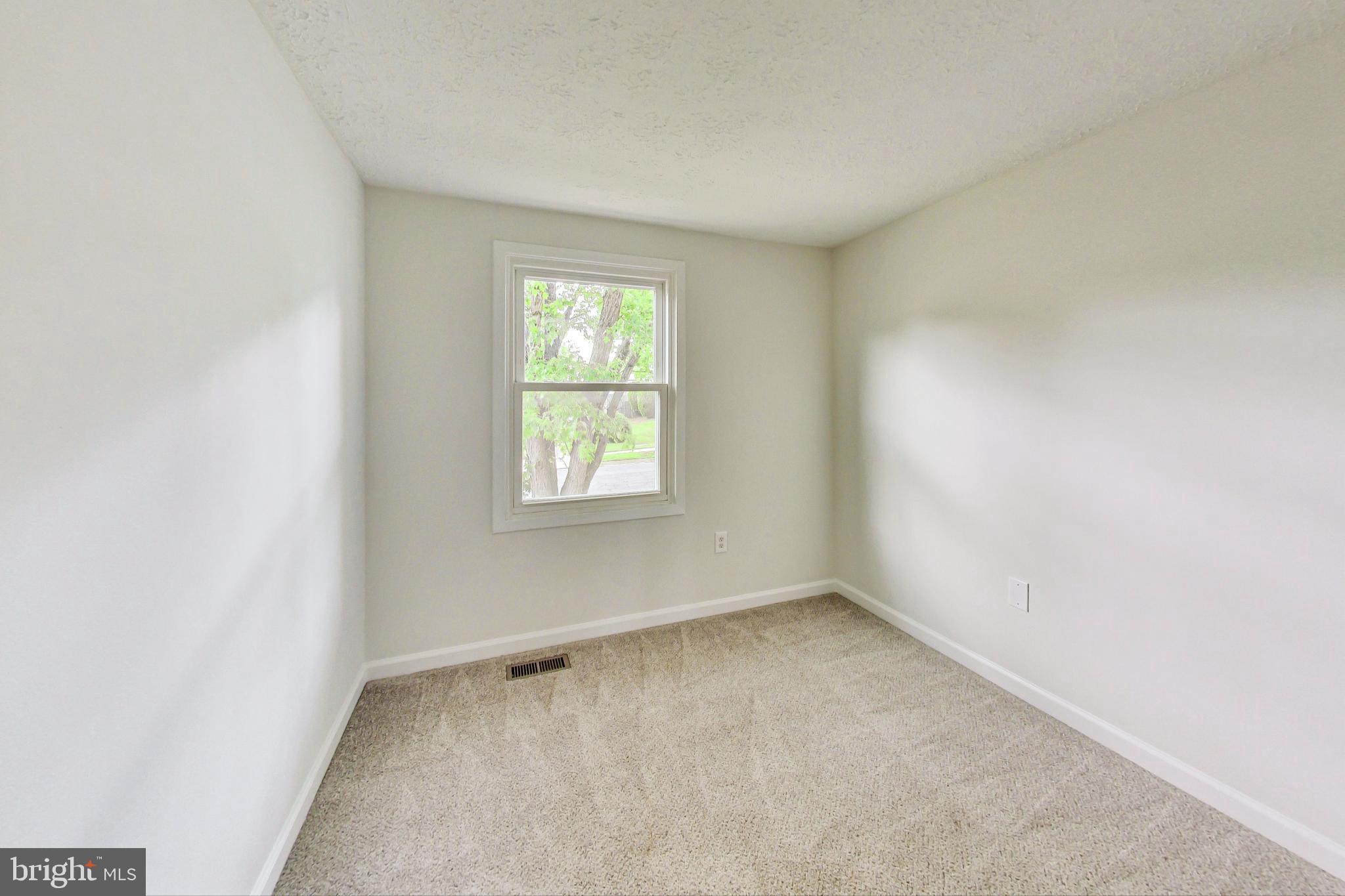 CLINTON WOODS - Residential Lease