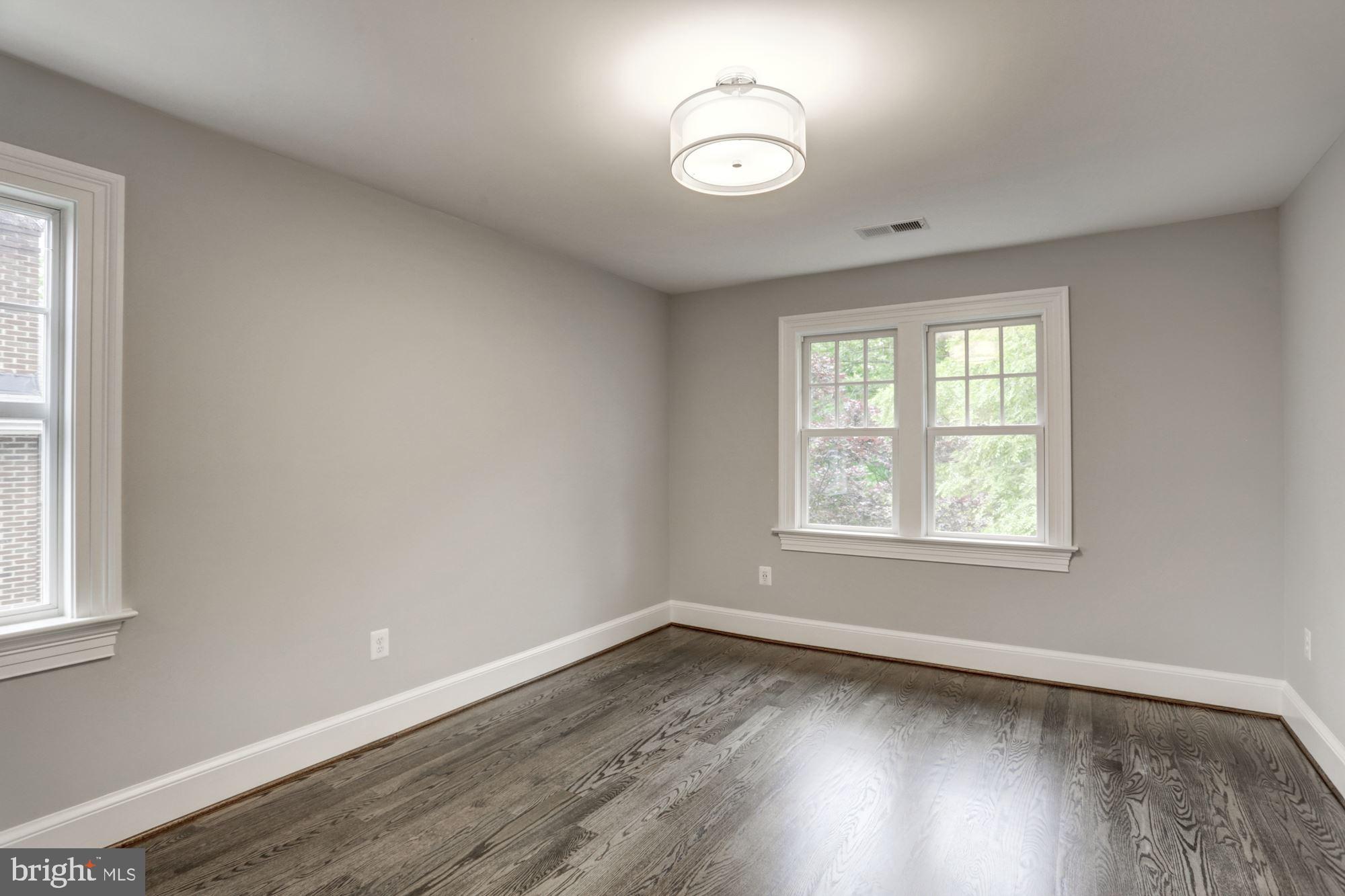 ROSEMONT - Residential