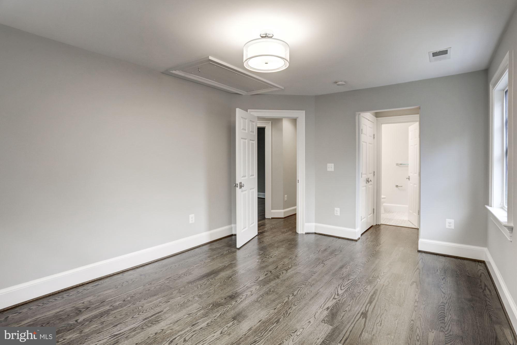 ROSEMONT - Residential