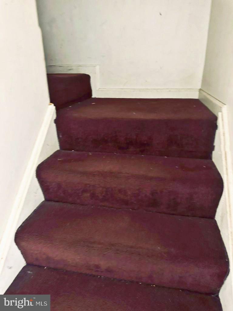 SANDTOWN-WINCHESTER - Residential