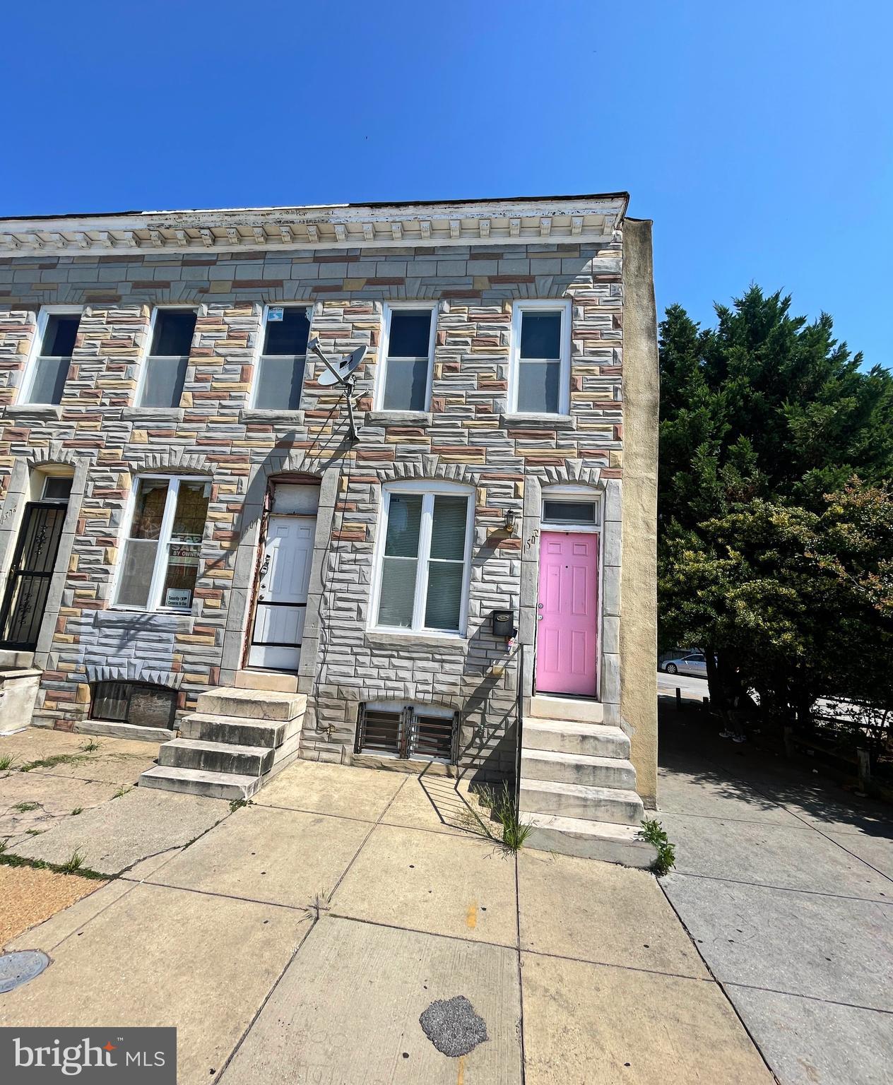 SANDTOWN-WINCHESTER - Residential