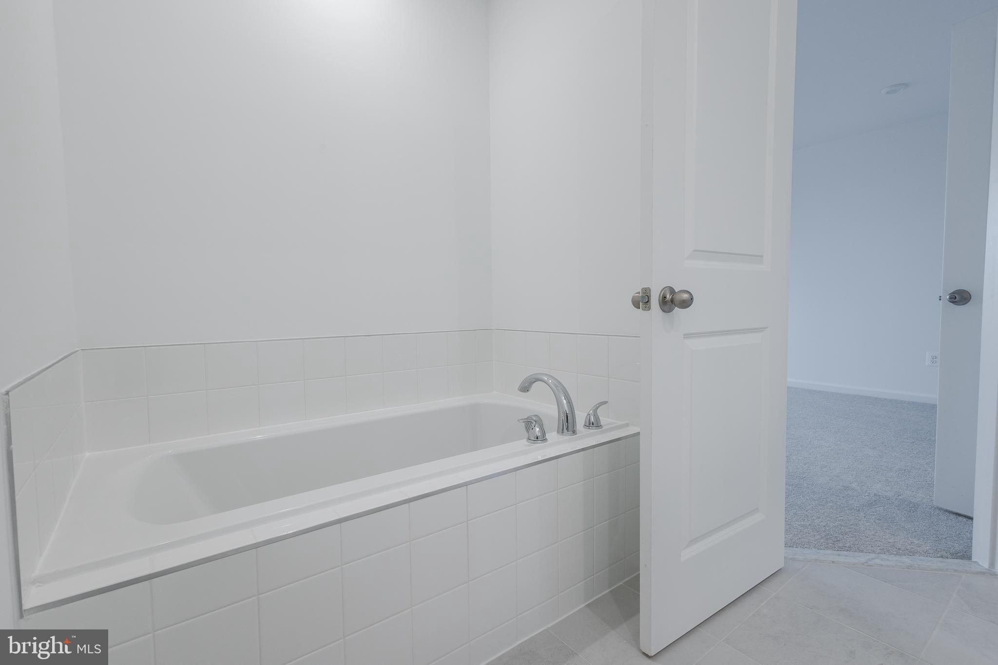 SOUTH BROOK - Residential Lease