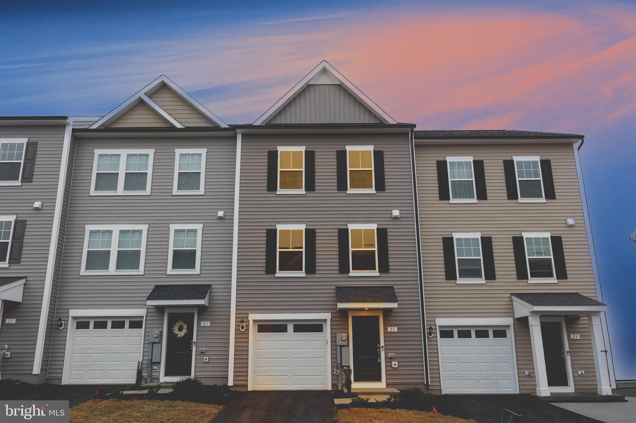 SOUTH BROOK - Residential Lease