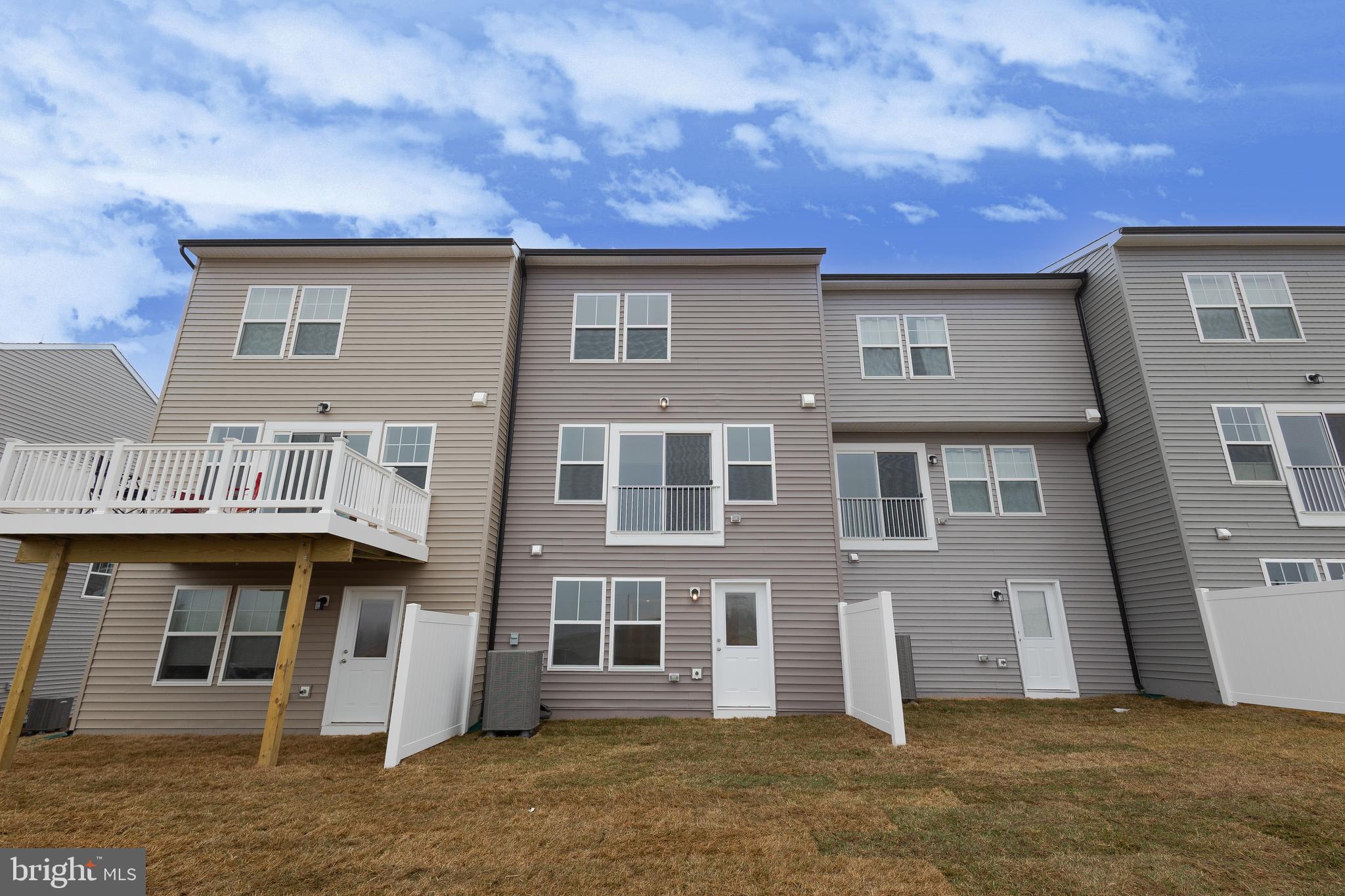 SOUTH BROOK - Residential Lease