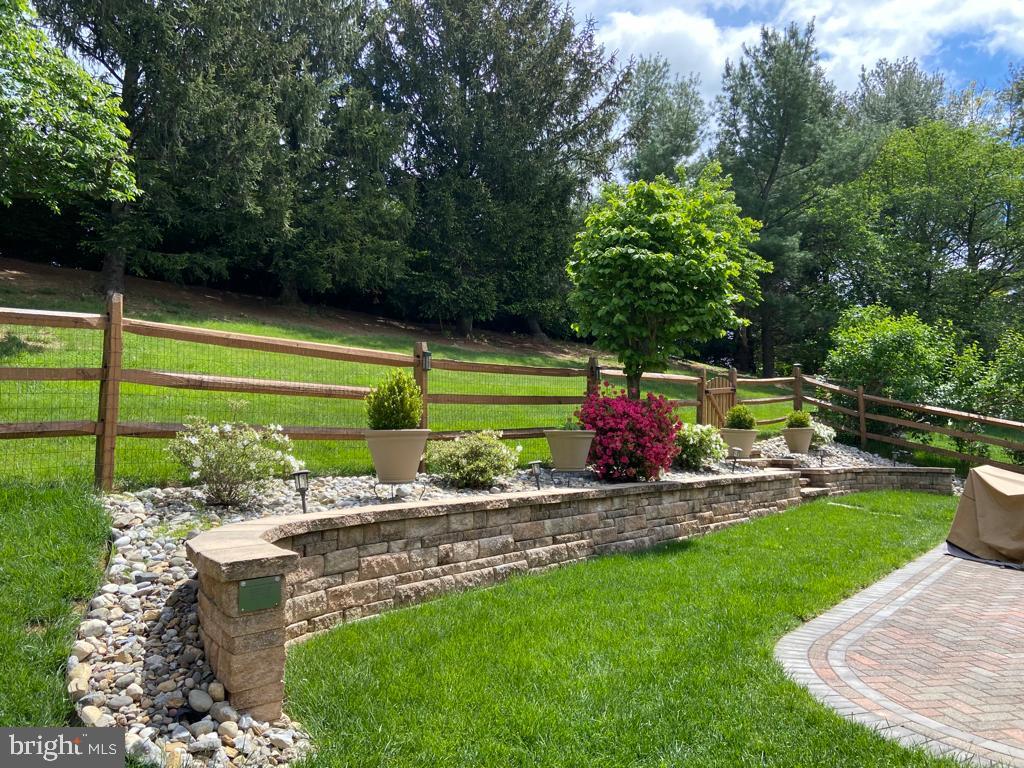 SENECA VISTA ESTATES - Residential