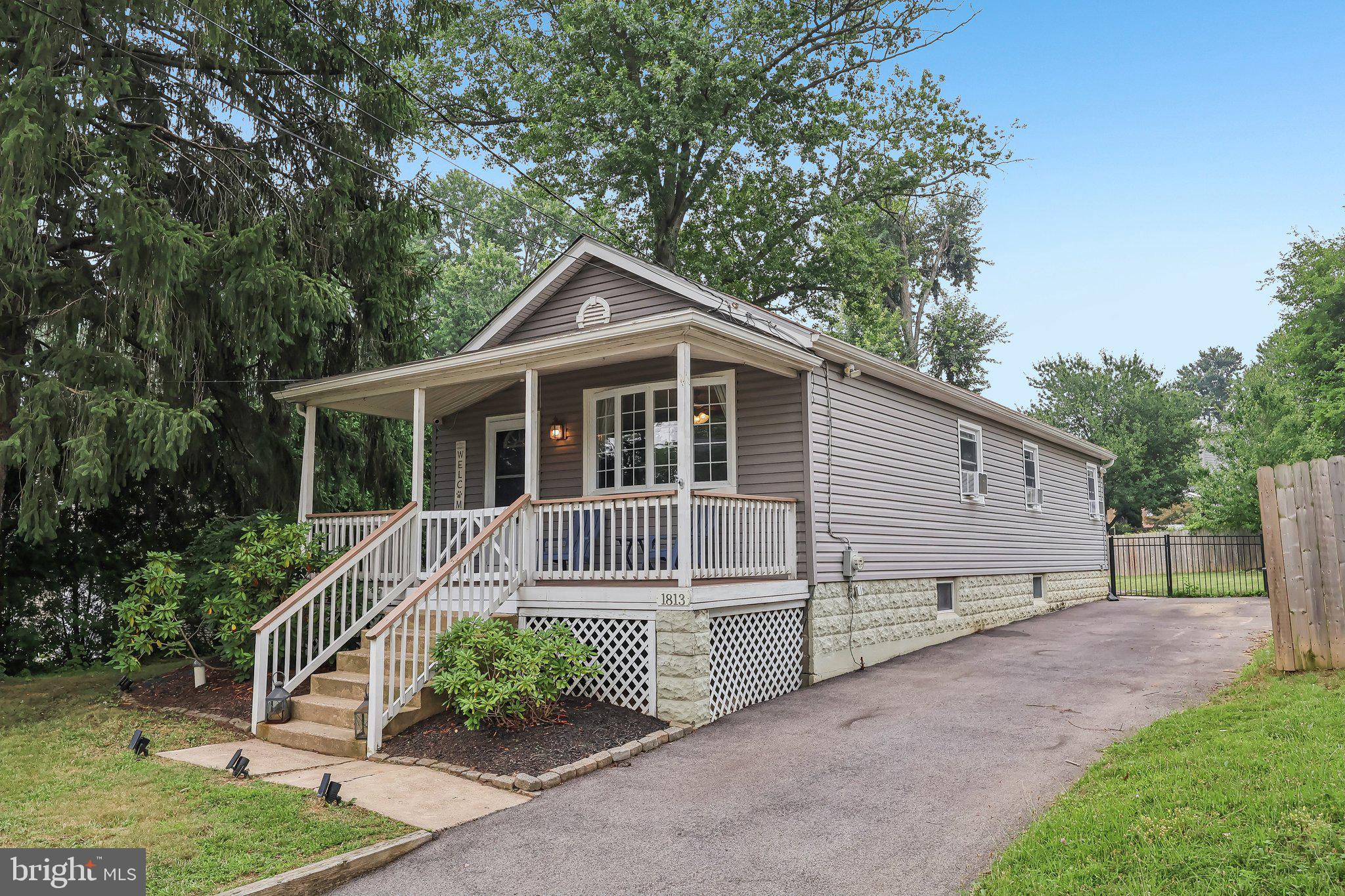 1813 FITZWATERTOWN ROAD