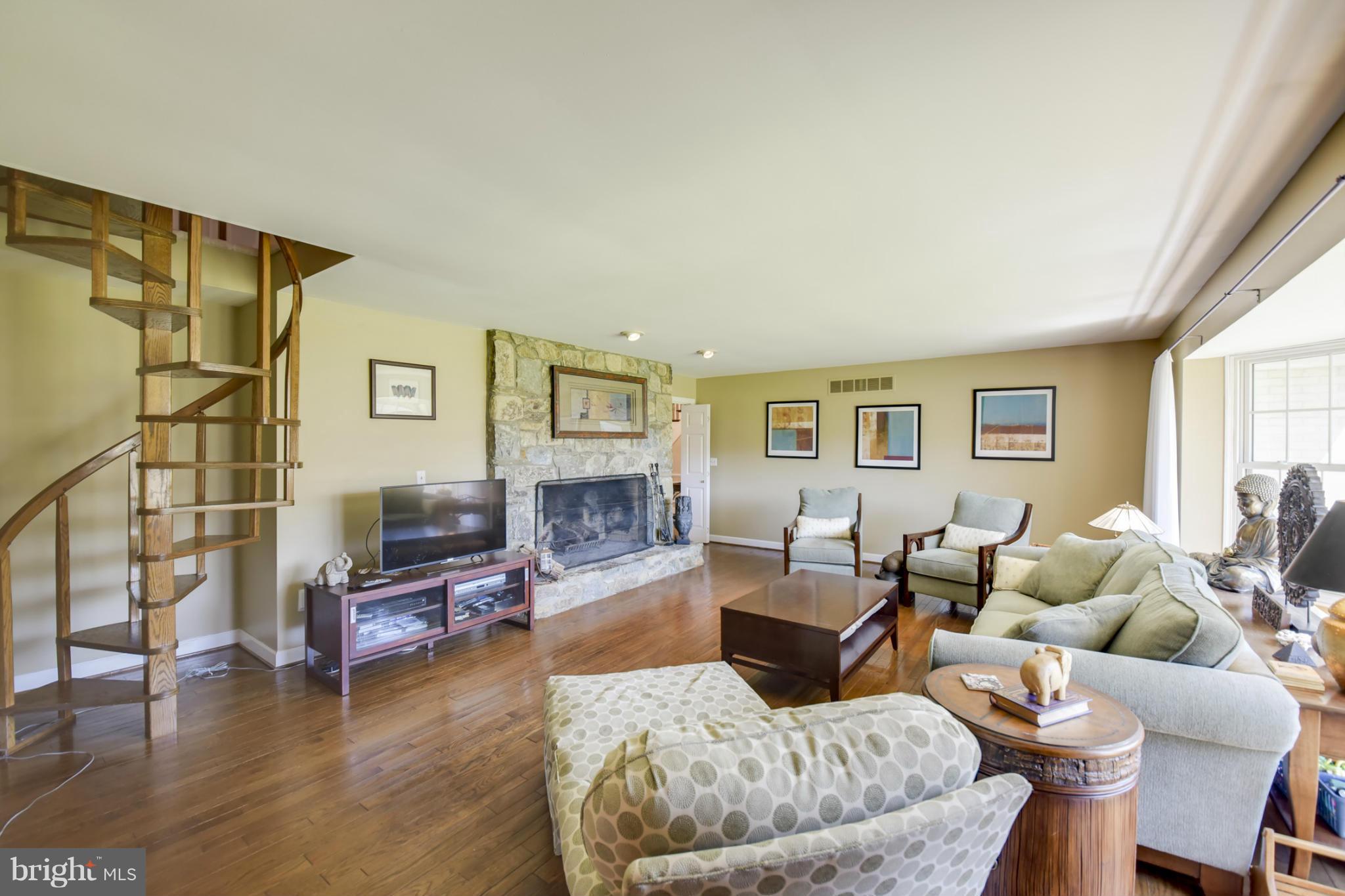 HUNTING CREEK ESTATES - Farm