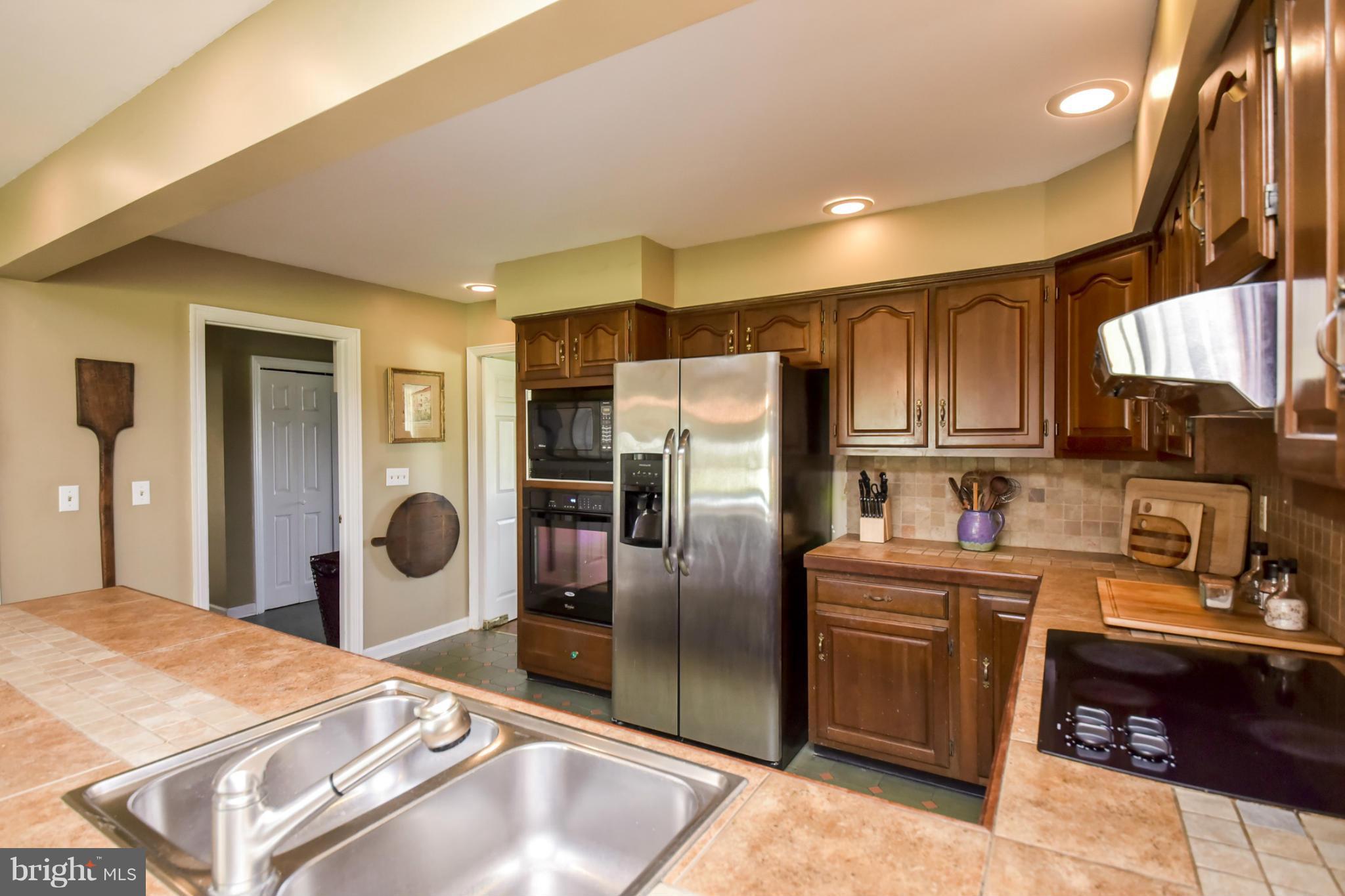 HUNTING CREEK ESTATES - Farm