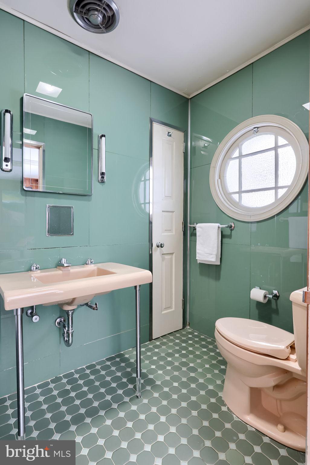 BROCKIE - Residential