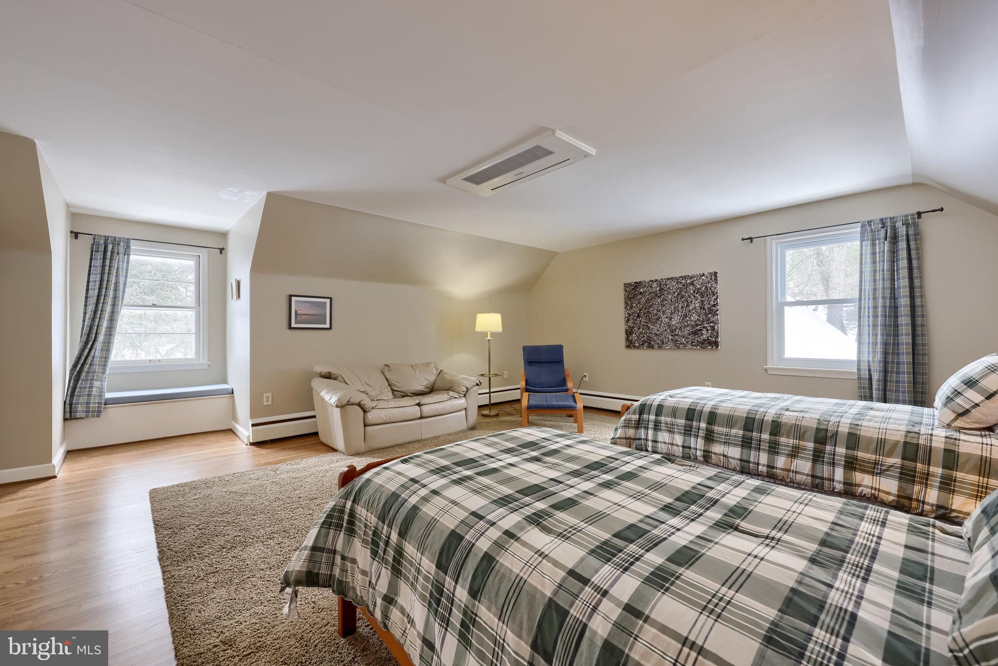 BROCKIE - Residential