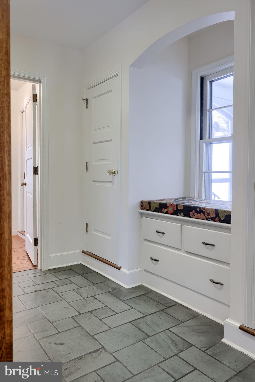 BROCKIE - Residential