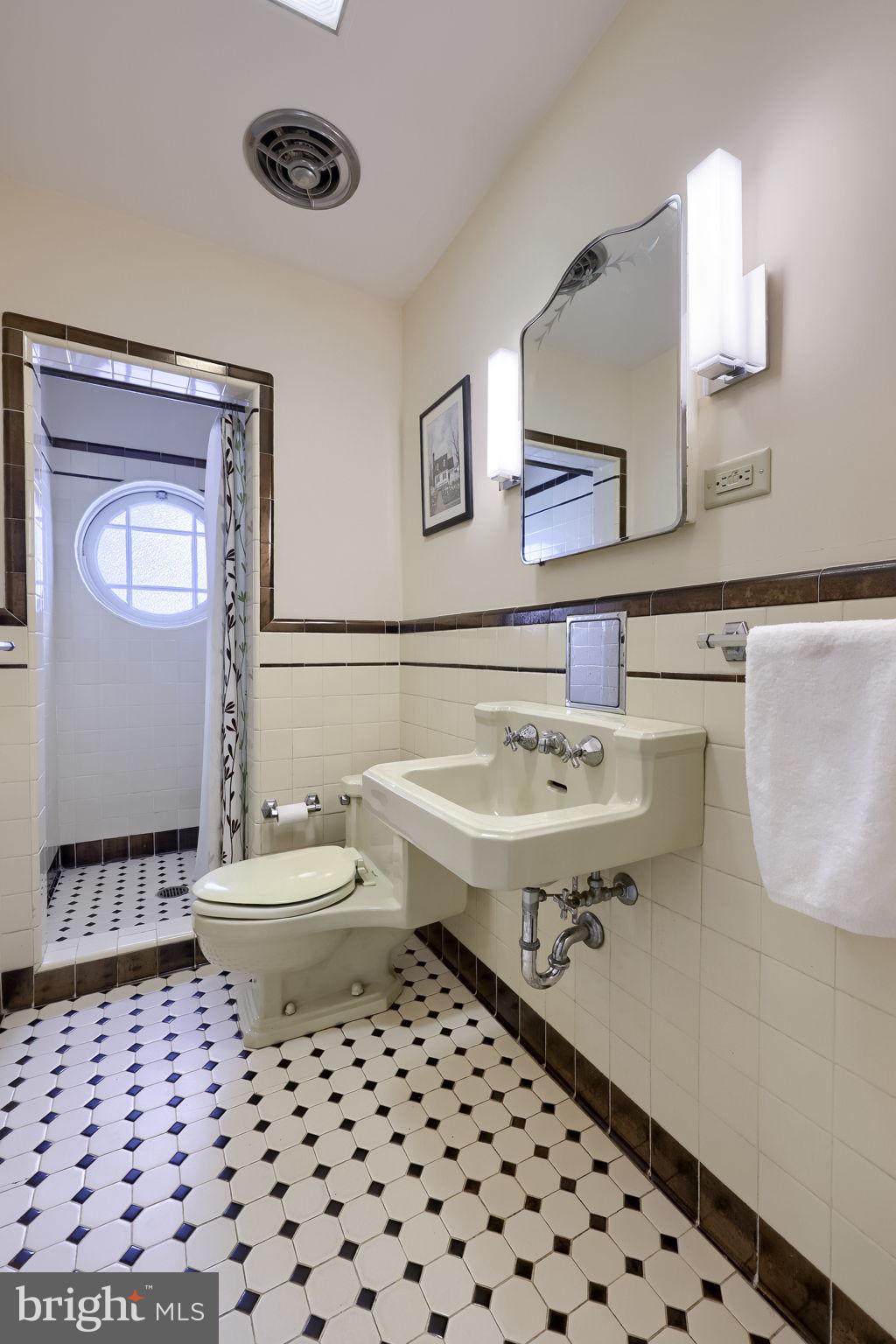 BROCKIE - Residential