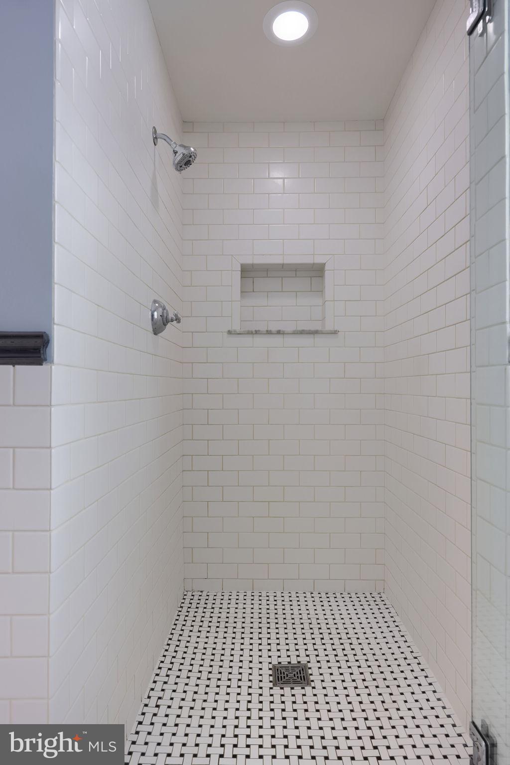 BROCKIE - Residential