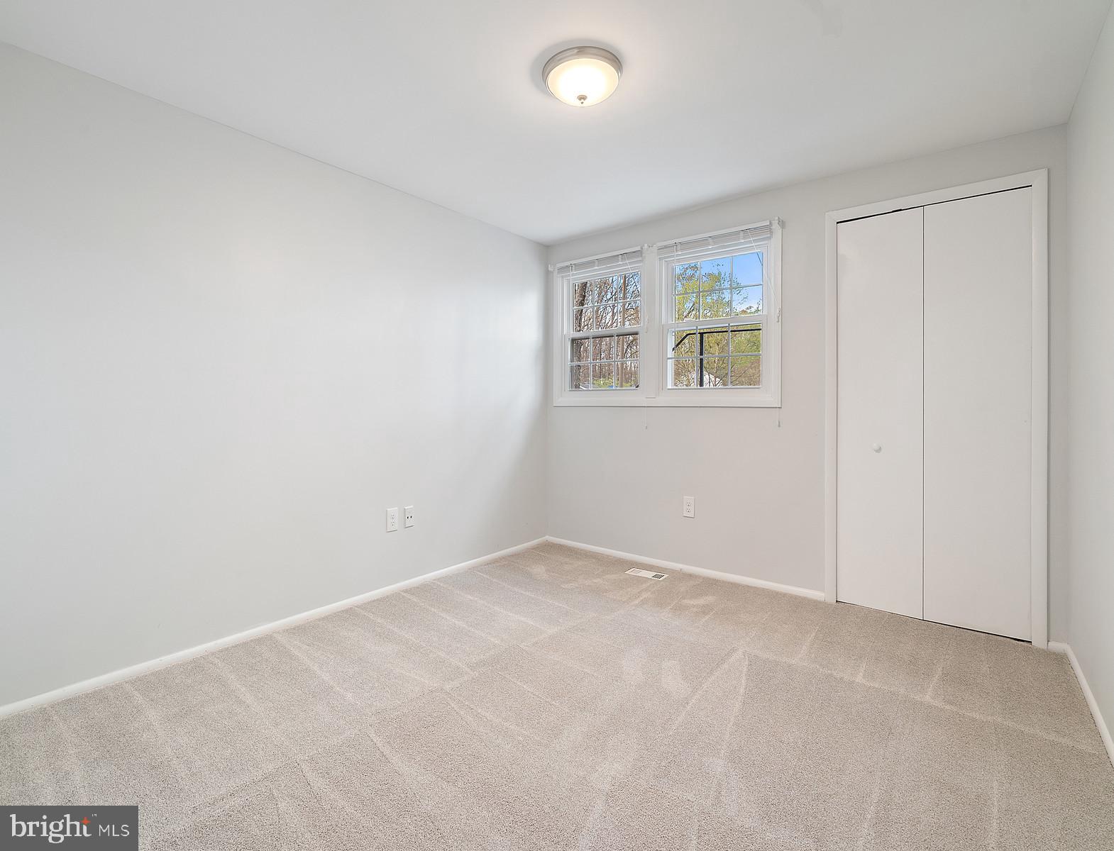 GREENBRIAR - Residential Lease