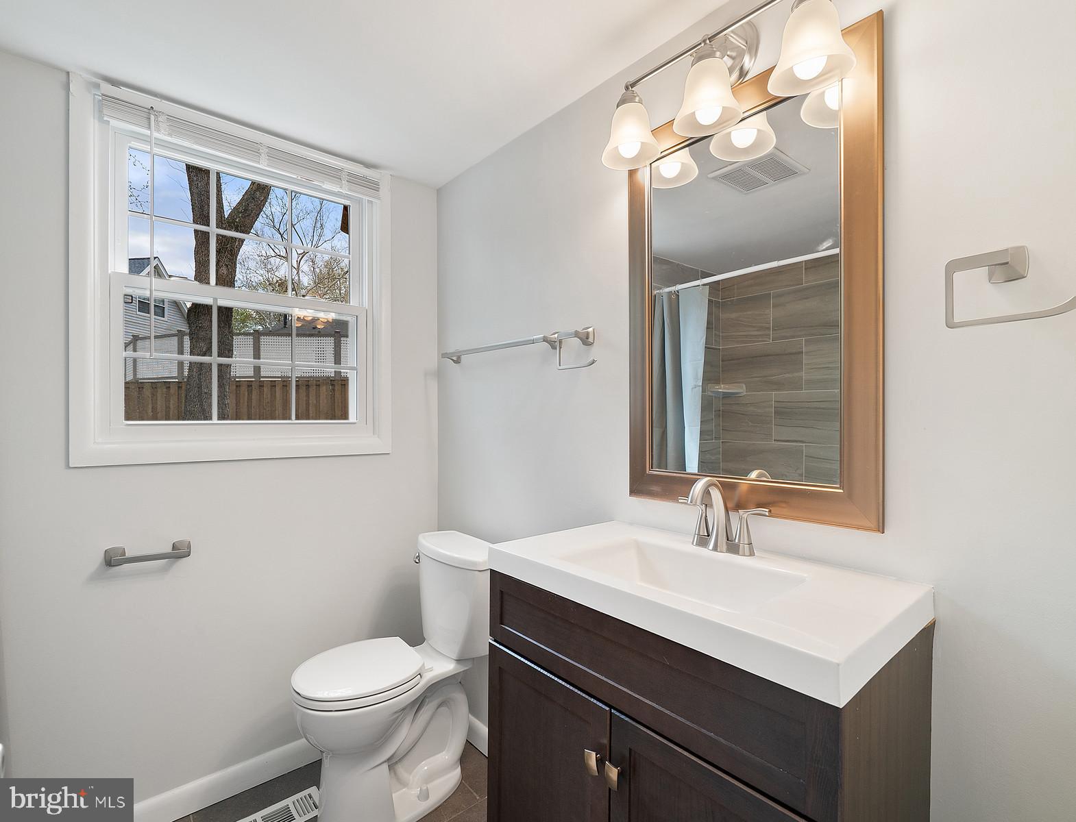 GREENBRIAR - Residential Lease