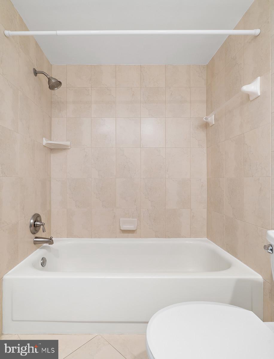 GREENBRIAR - Residential Lease