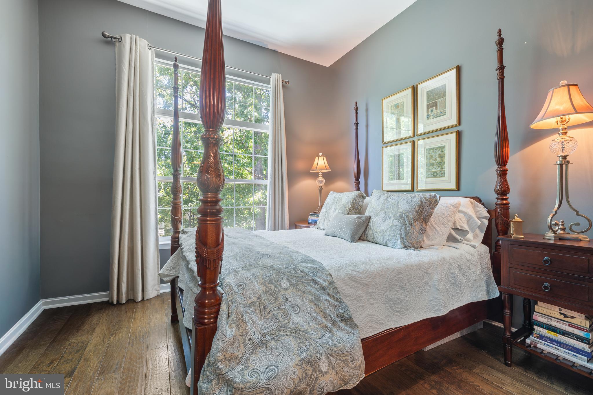 SUTTON RIDGE - Residential