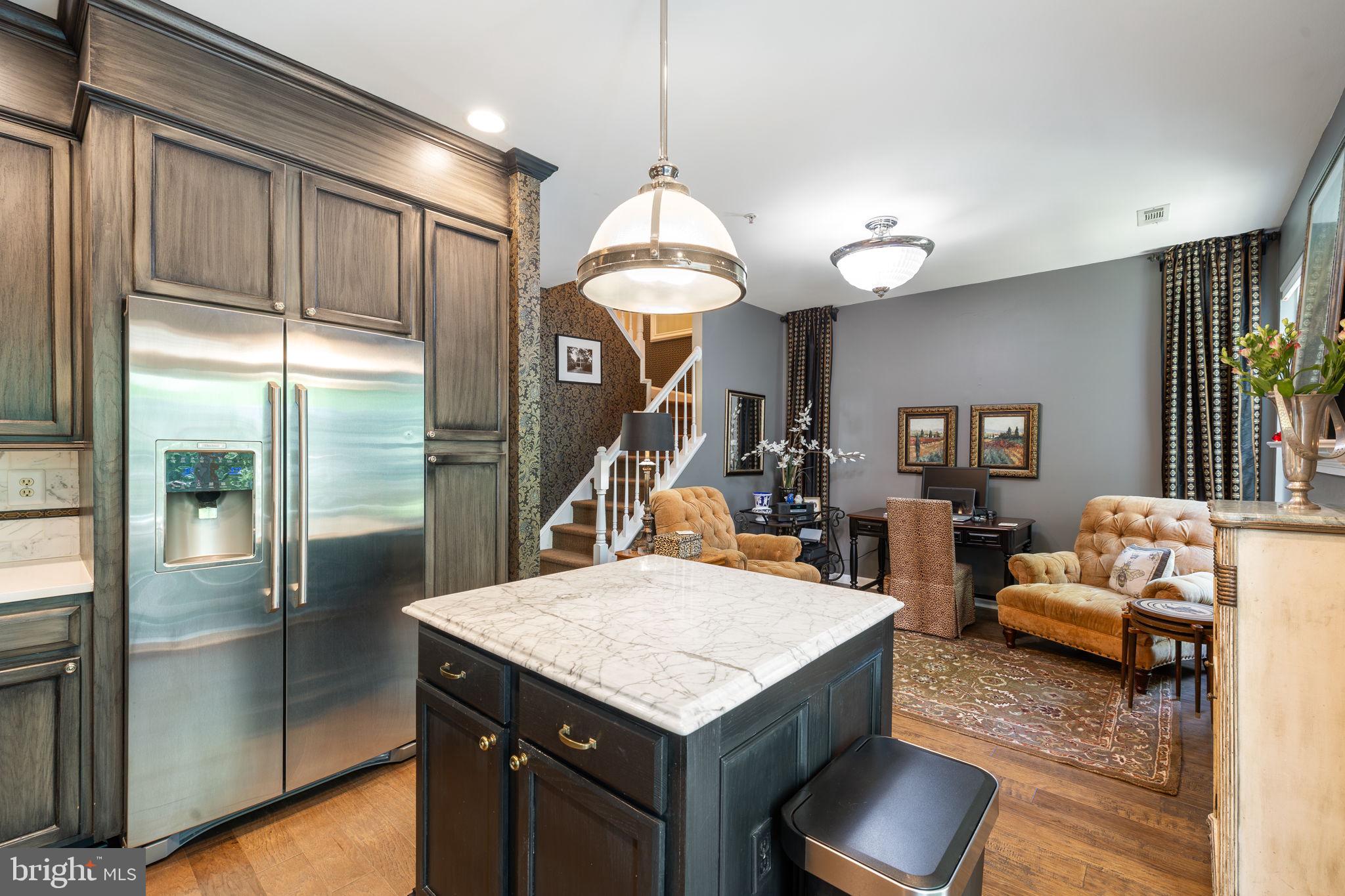 SUTTON RIDGE - Residential