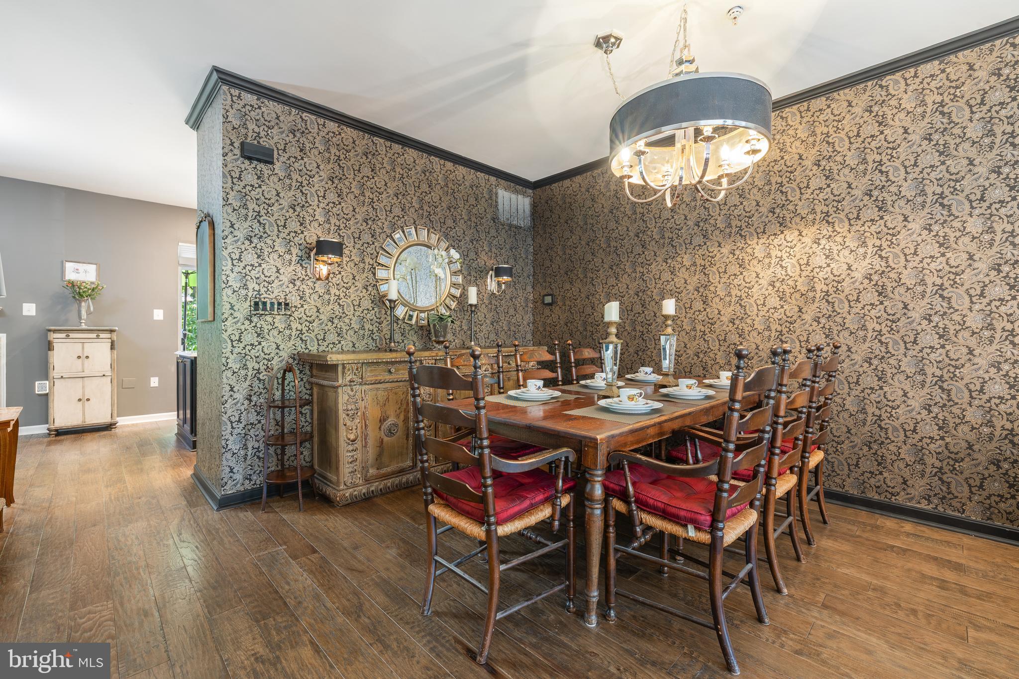 SUTTON RIDGE - Residential