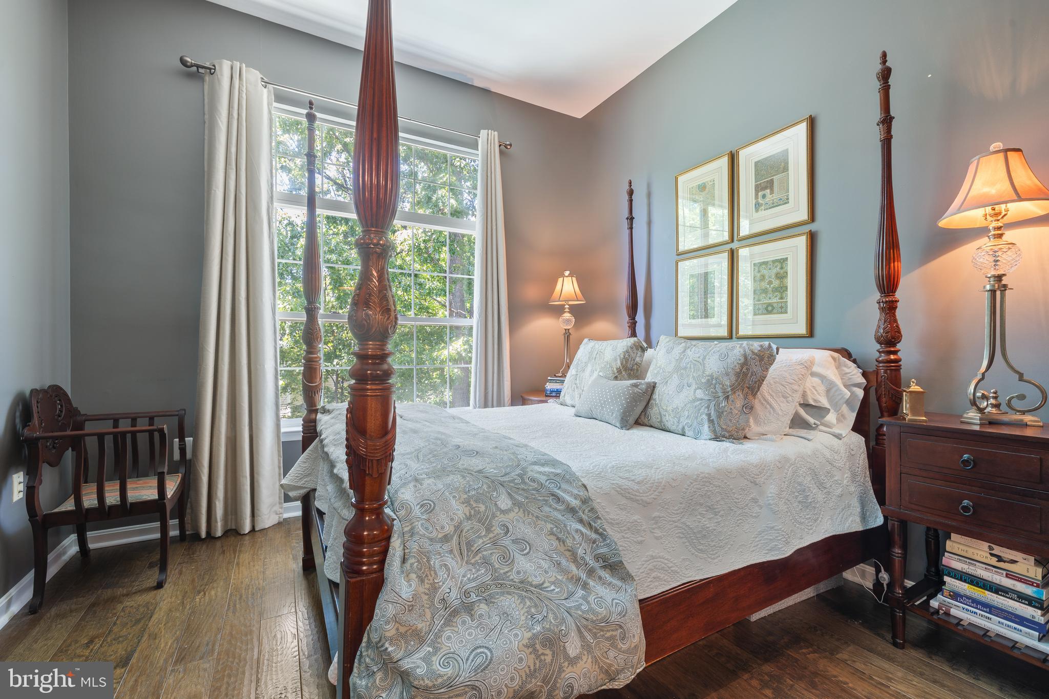 SUTTON RIDGE - Residential