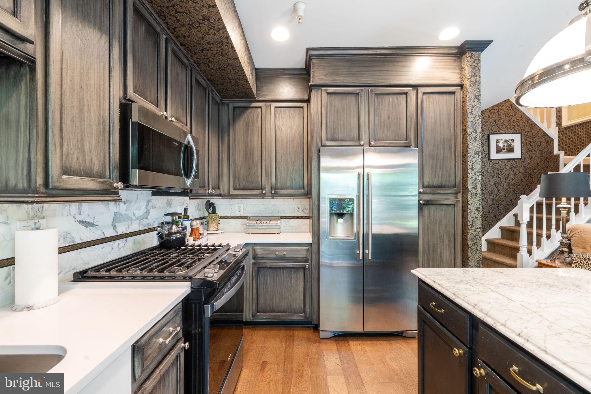 SUTTON RIDGE - Residential