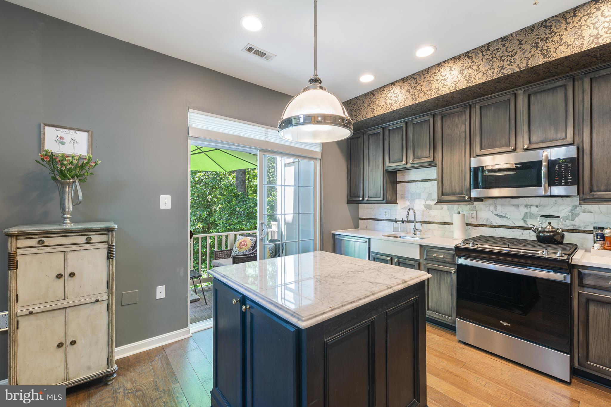 SUTTON RIDGE - Residential