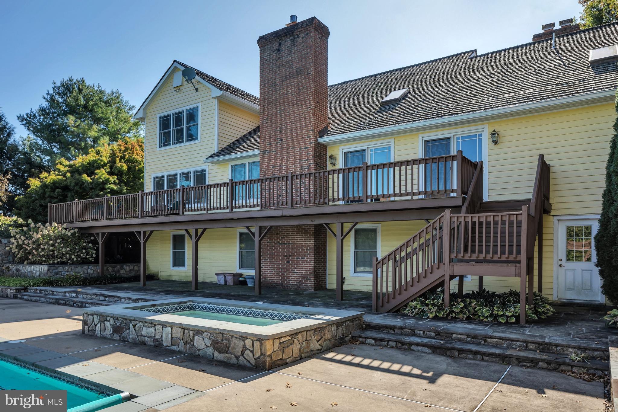 BERKELEY CHASE - Residential