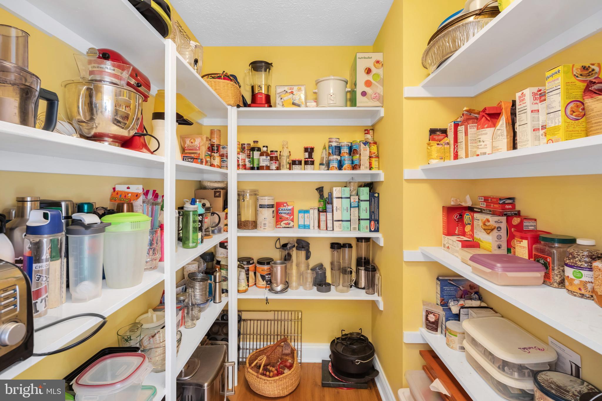 BERKELEY CHASE - Residential