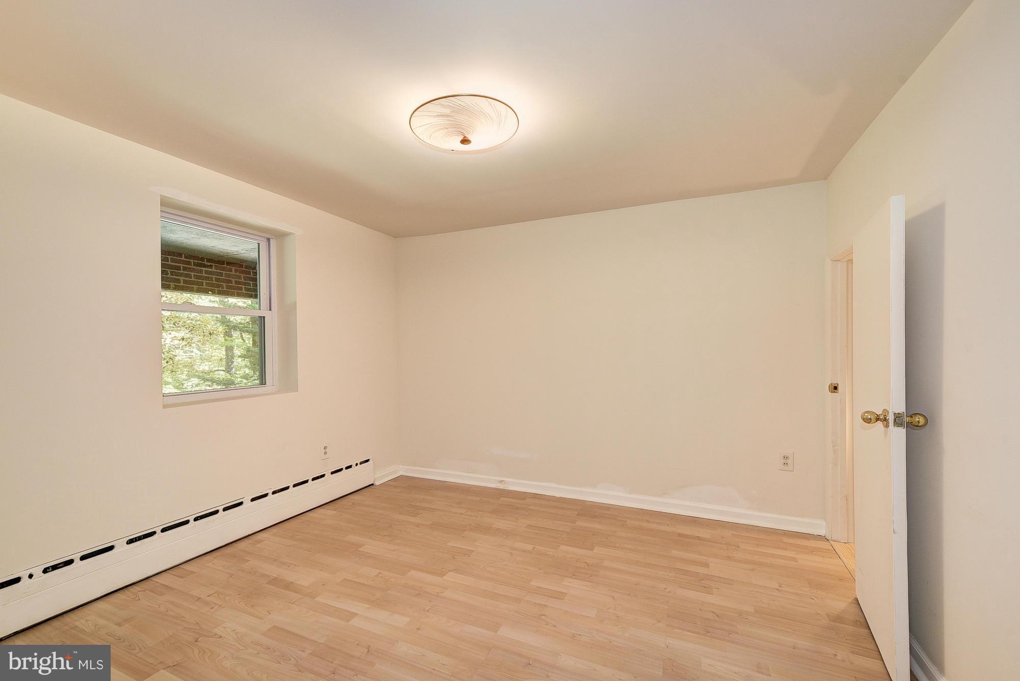 DARNESTOWN OUTSIDE - Residential