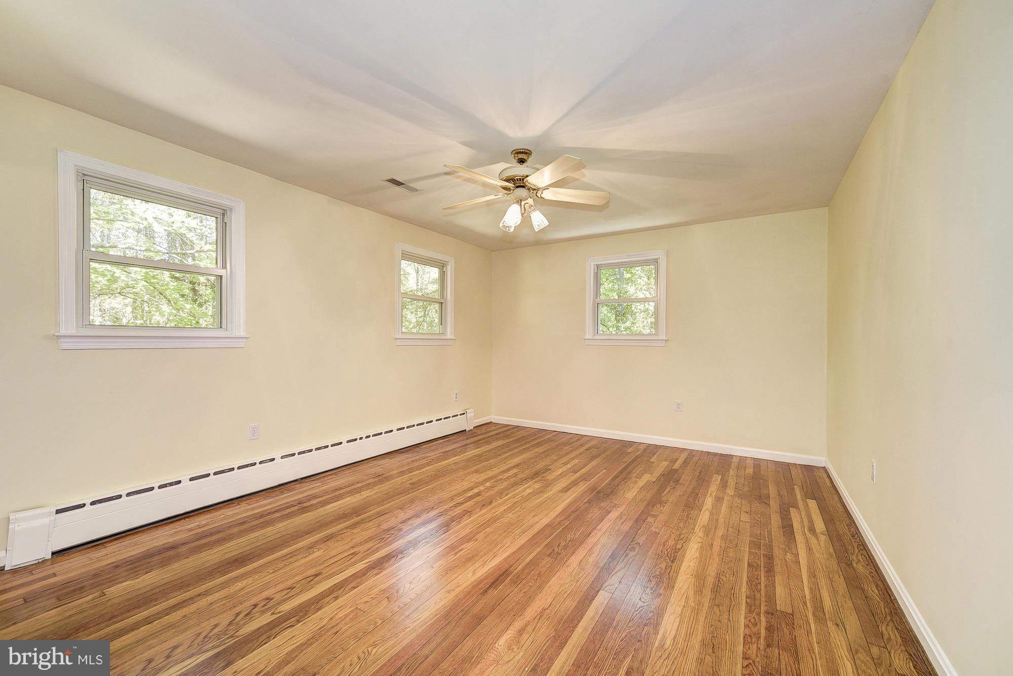 DARNESTOWN OUTSIDE - Residential