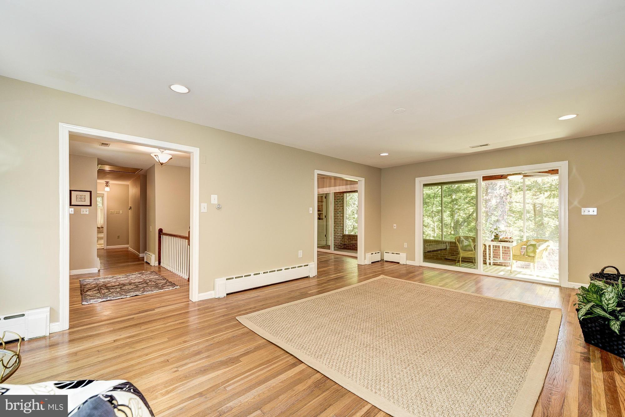 DARNESTOWN OUTSIDE - Residential