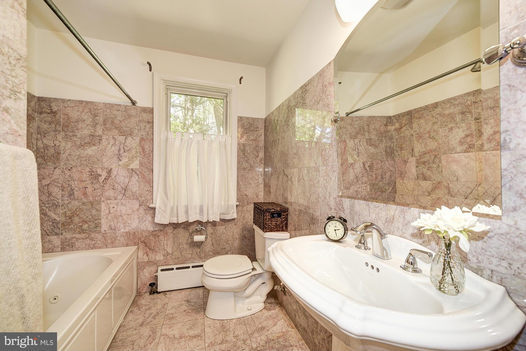 DARNESTOWN OUTSIDE - Residential