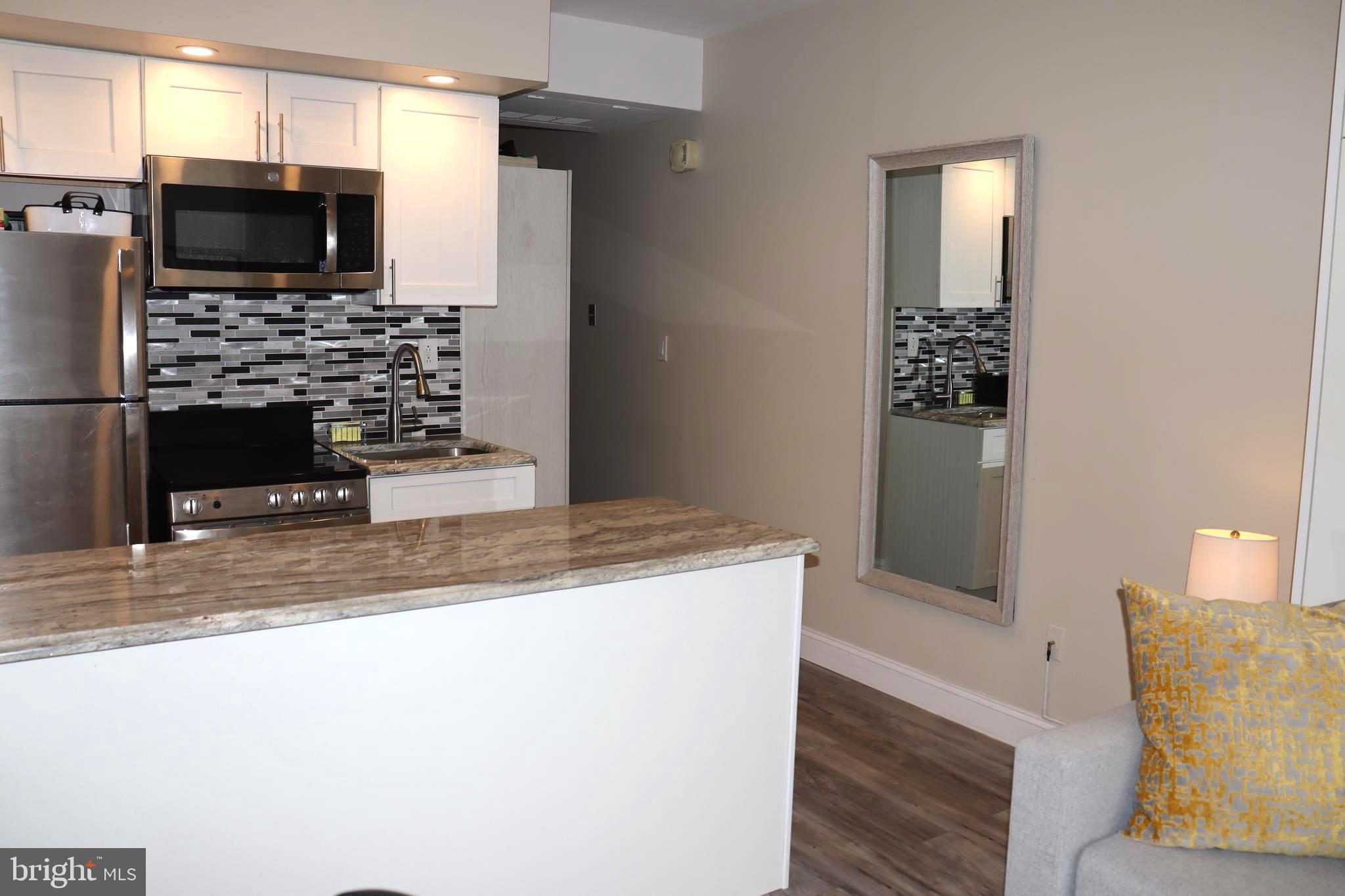 AVENUE OF THE ARTS - Residential