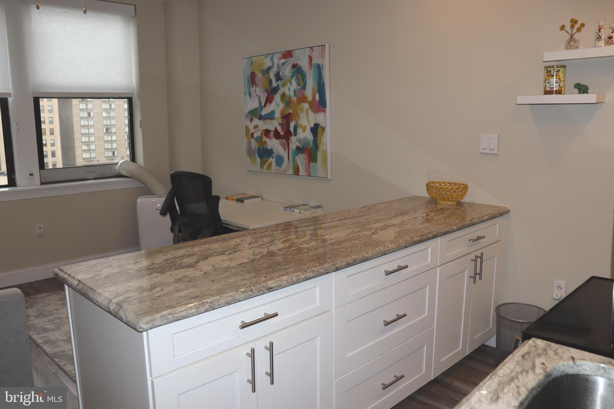 AVENUE OF THE ARTS - Residential