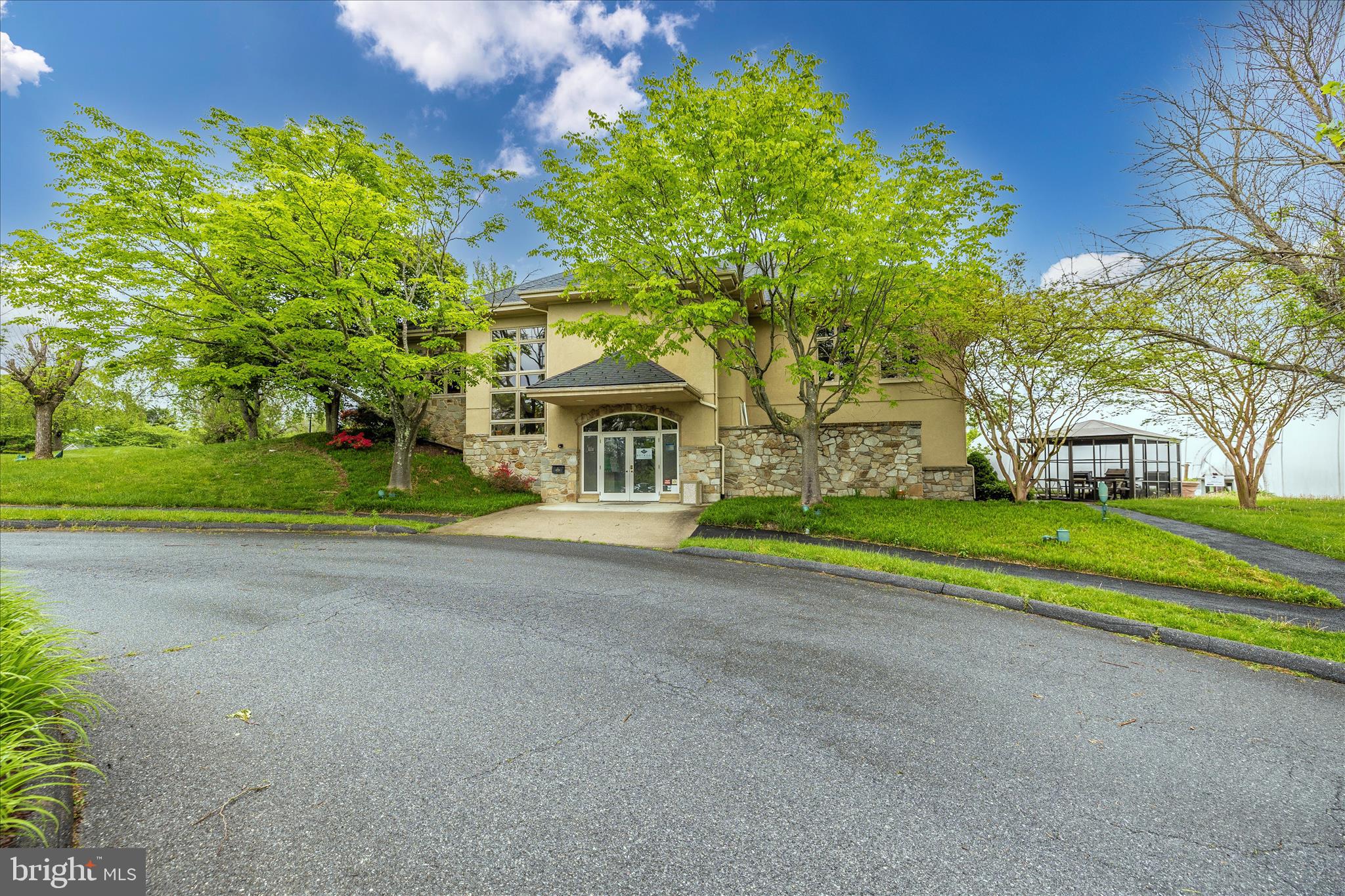 WESTWINDS - Residential