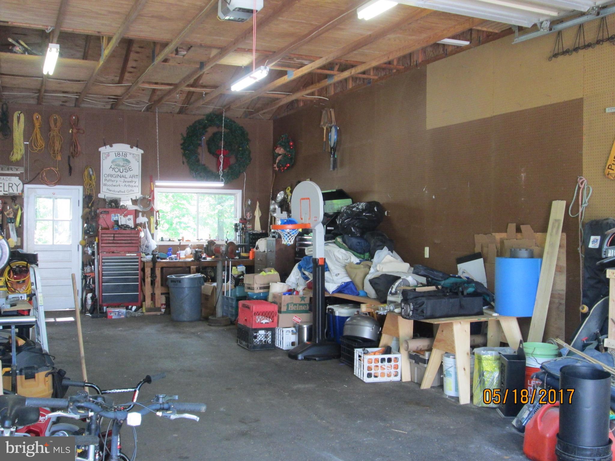 TWIN HARBORS - Residential