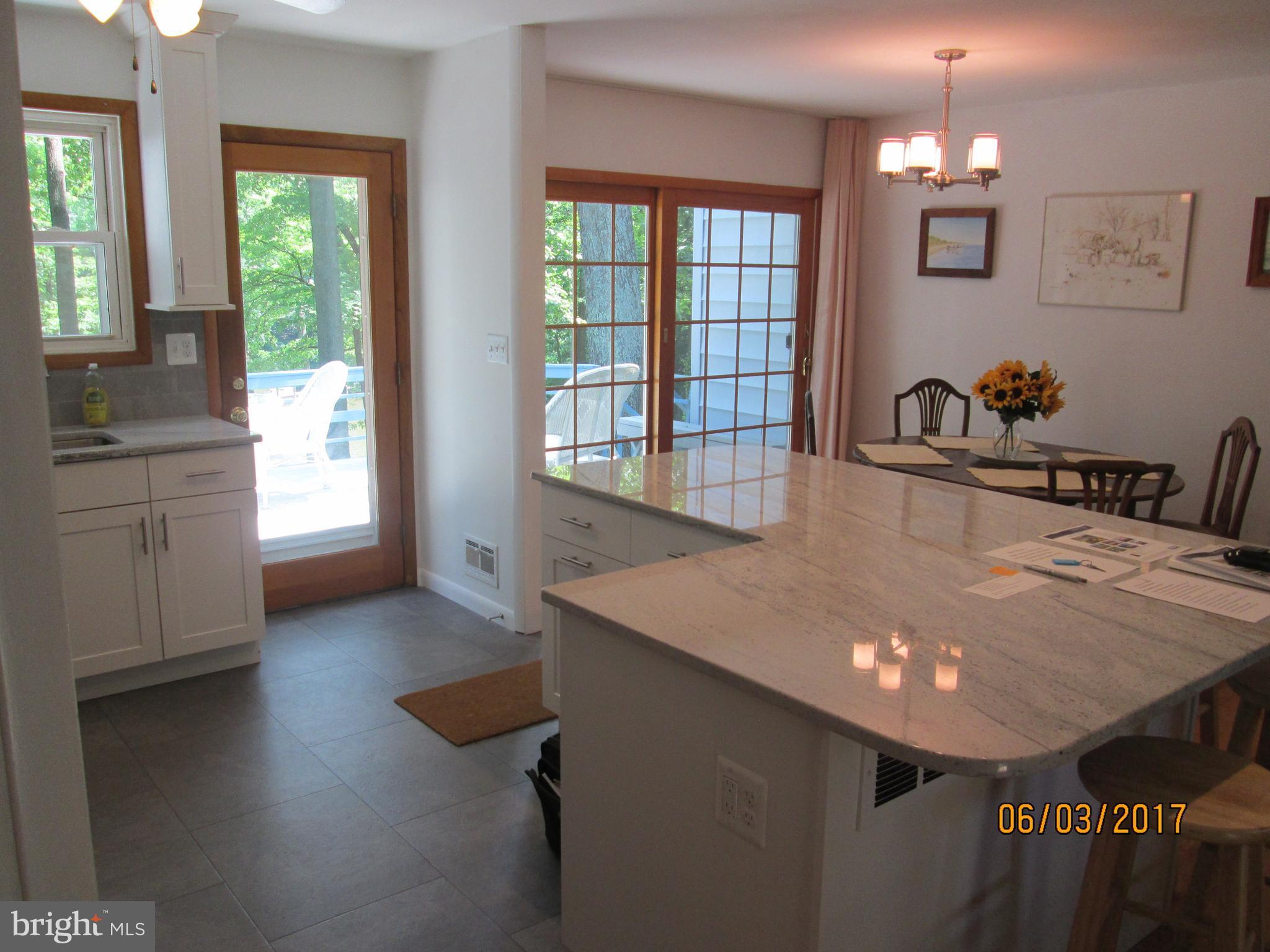 TWIN HARBORS - Residential