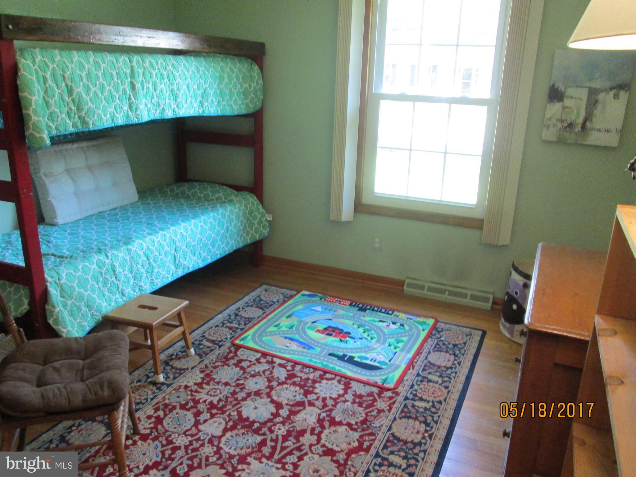 TWIN HARBORS - Residential