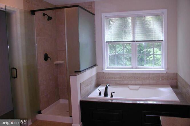 VALLEY VIEW SUB - Residential Lease