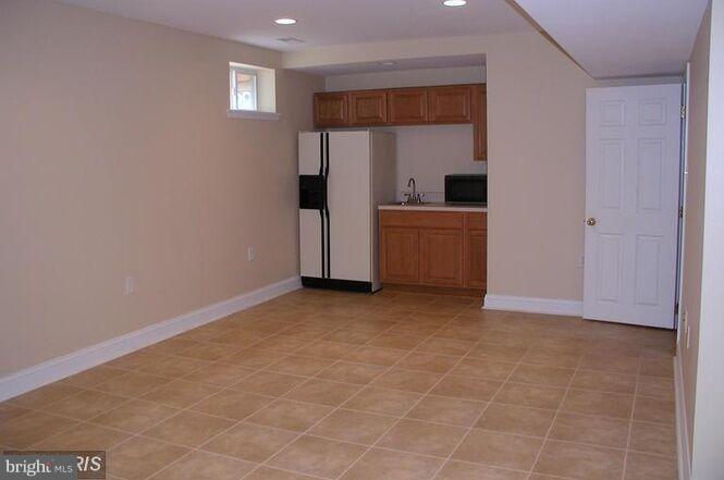 VALLEY VIEW SUB - Residential Lease