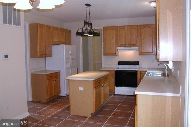 VALLEY VIEW SUB - Residential Lease