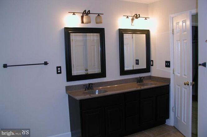 VALLEY VIEW SUB - Residential Lease