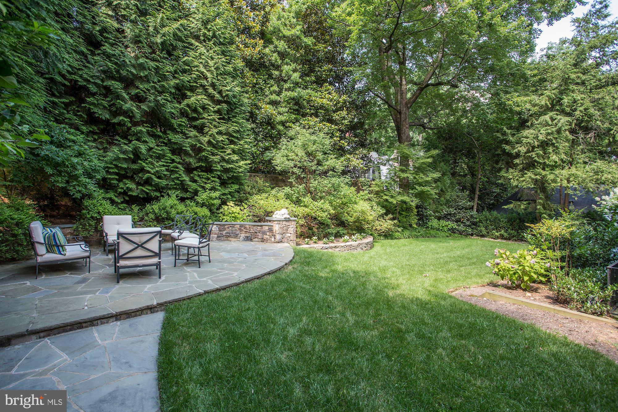 WESLEY HEIGHTS - Residential